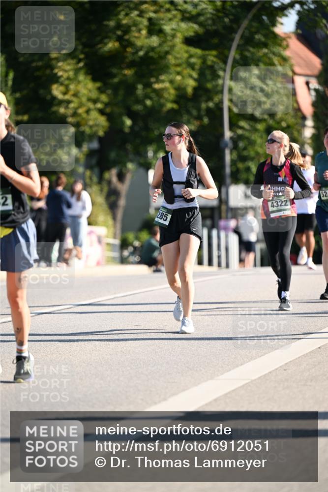 01.09.2024 - BARMER Alsterlauf Dr. Thomas Lammeyer http://msf.ph/oto/6912051 01.09.2024 09:45:57 Laufen 2, 285, 24, 4322, 52 meine-sportfotos.de