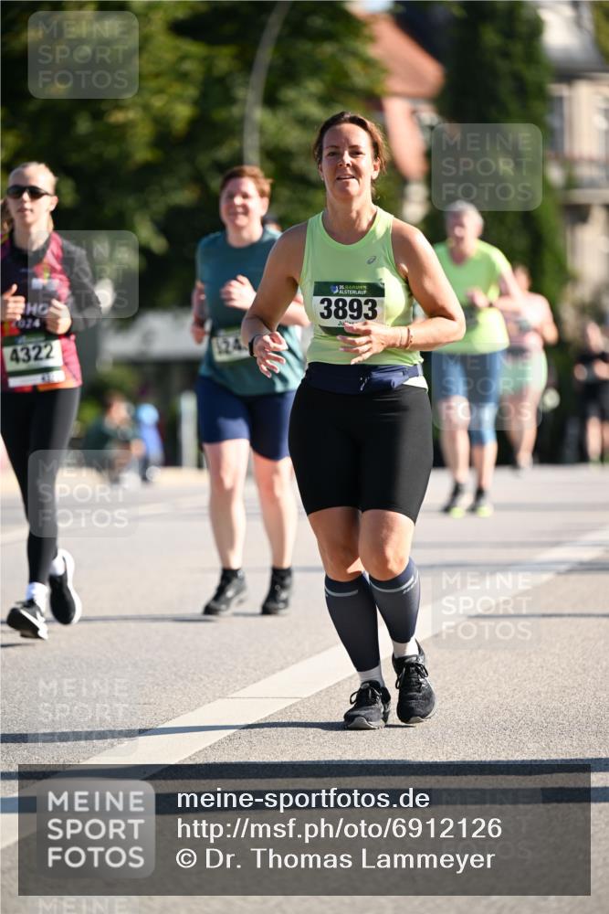 01.09.2024 - BARMER Alsterlauf Dr. Thomas Lammeyer http://msf.ph/oto/6912126 01.09.2024 09:45:59 Laufen 2024, 4322, 24, 35, 3893 meine-sportfotos.de