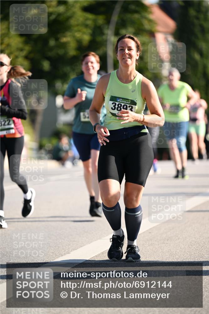 01.09.2024 - BARMER Alsterlauf Dr. Thomas Lammeyer http://msf.ph/oto/6912144 01.09.2024 09:45:59 Laufen 322, 52, 35, 3892 meine-sportfotos.de