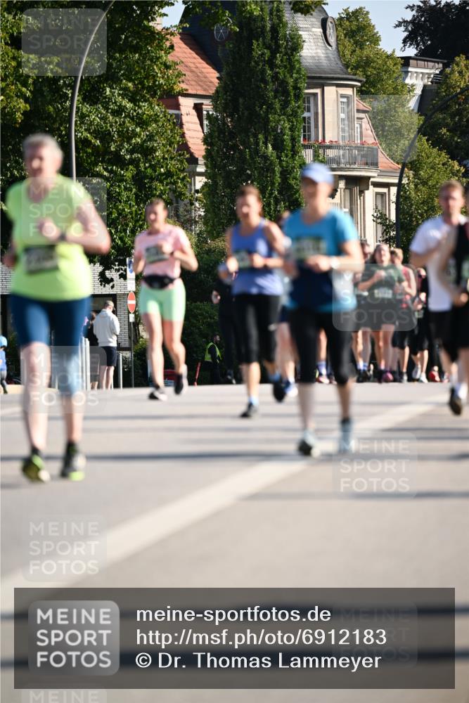 01.09.2024 - BARMER Alsterlauf Dr. Thomas Lammeyer http://msf.ph/oto/6912183 01.09.2024 09:46:02 Laufen  meine-sportfotos.de