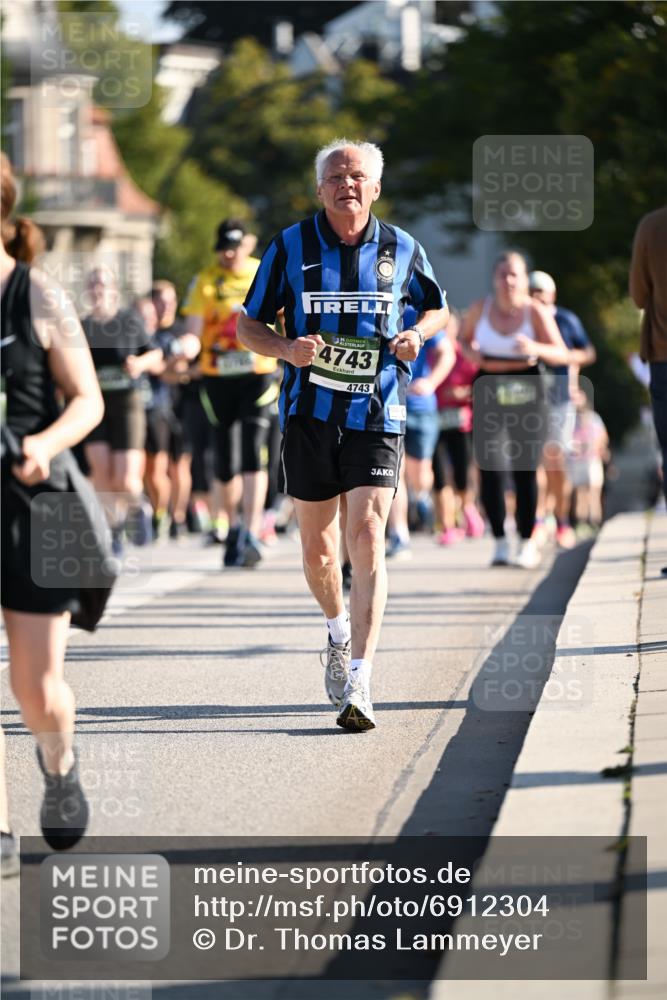 01.09.2024 - BARMER Alsterlauf Dr. Thomas Lammeyer http://msf.ph/oto/6912304 01.09.2024 09:46:07 Laufen 4743, 4743 meine-sportfotos.de
