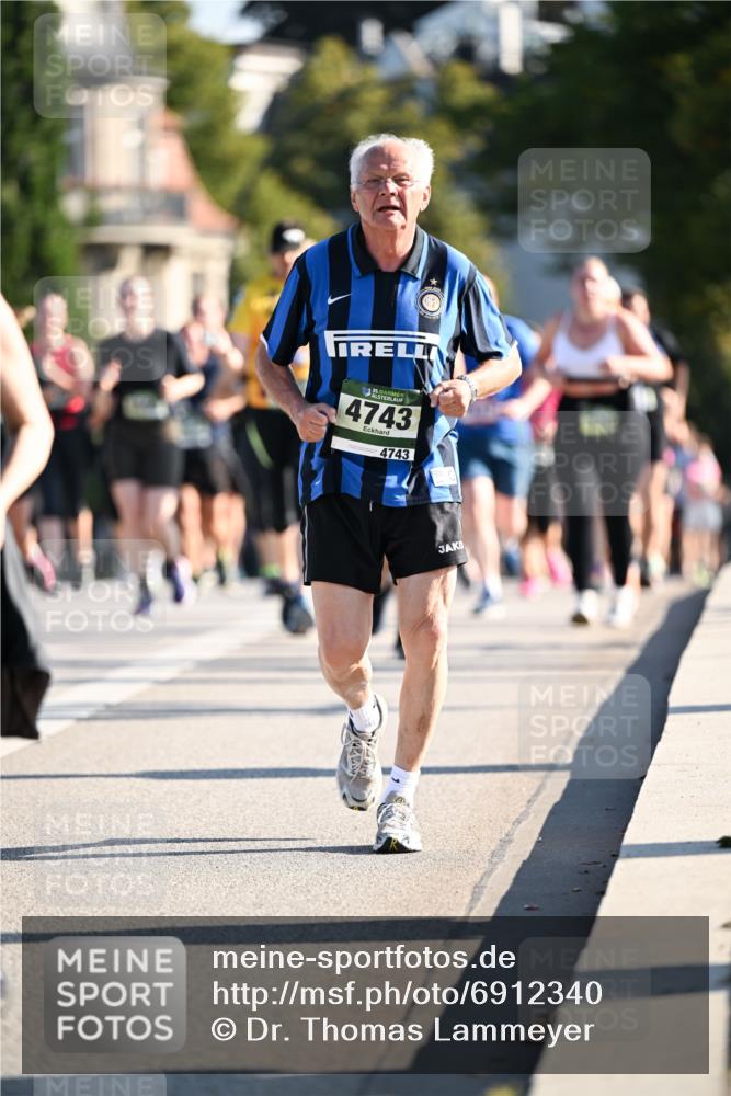 01.09.2024 - BARMER Alsterlauf Dr. Thomas Lammeyer http://msf.ph/oto/6912340 01.09.2024 09:46:08 Laufen 35, 4743, 4743 meine-sportfotos.de