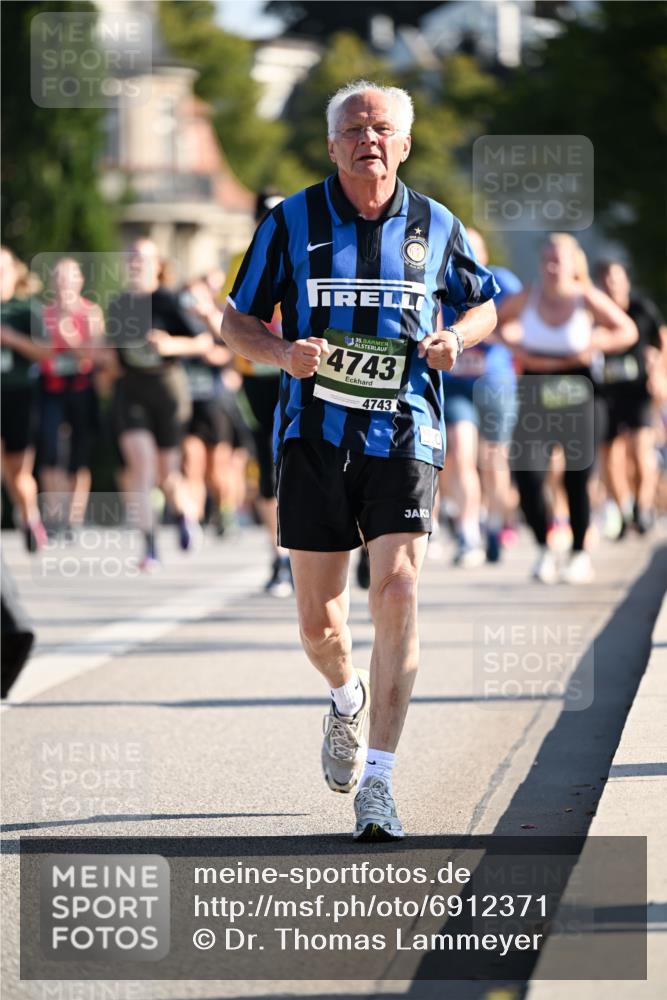 01.09.2024 - BARMER Alsterlauf Dr. Thomas Lammeyer http://msf.ph/oto/6912371 01.09.2024 09:46:09 Laufen 135, 4743, 4743 meine-sportfotos.de