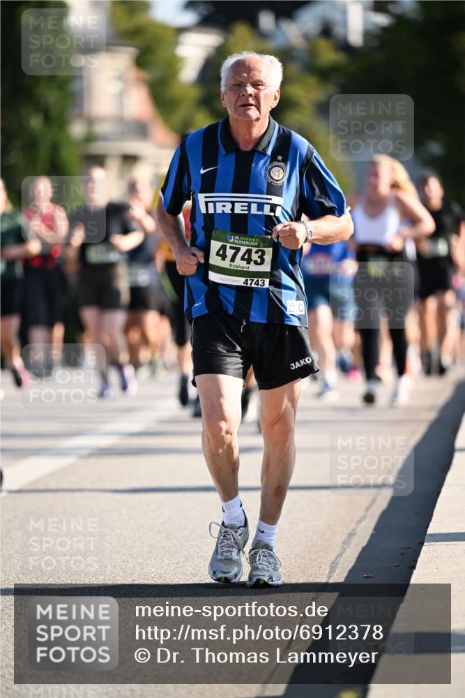 01.09.2024 - BARMER Alsterlauf Dr. Thomas Lammeyer http://msf.ph/oto/6912378 01.09.2024 09:46:09 Laufen 4743, 4743 meine-sportfotos.de