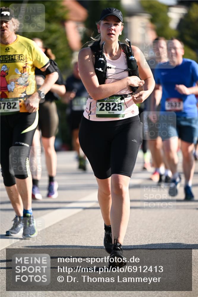 01.09.2024 - BARMER Alsterlauf Dr. Thomas Lammeyer http://msf.ph/oto/6912413 01.09.2024 09:46:13 Laufen 3782, 35, 2825, 7637 meine-sportfotos.de