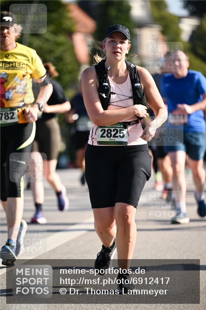 01.09.2024 - BARMER Alsterlauf Dr. Thomas Lammeyer http://msf.ph/oto/6912417 01.09.2024 09:46:13 Laufen 782, 2825, 16337 meine-sportfotos.de