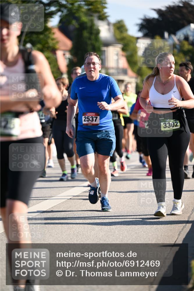 01.09.2024 - BARMER Alsterlauf Dr. Thomas Lammeyer http://msf.ph/oto/6912469 01.09.2024 09:46:15 Laufen 2537, 3302 meine-sportfotos.de