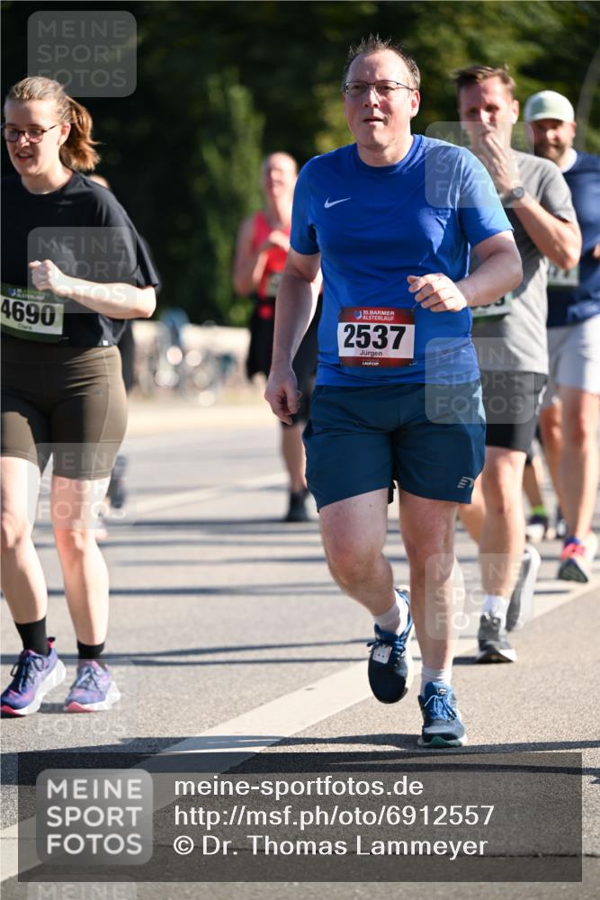 01.09.2024 - BARMER Alsterlauf Dr. Thomas Lammeyer http://msf.ph/oto/6912557 01.09.2024 09:46:17 Laufen 4690, 35, 2537 meine-sportfotos.de