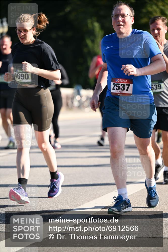 01.09.2024 - BARMER Alsterlauf Dr. Thomas Lammeyer http://msf.ph/oto/6912566 01.09.2024 09:46:17 Laufen 4690, 35, 2537, 639 meine-sportfotos.de