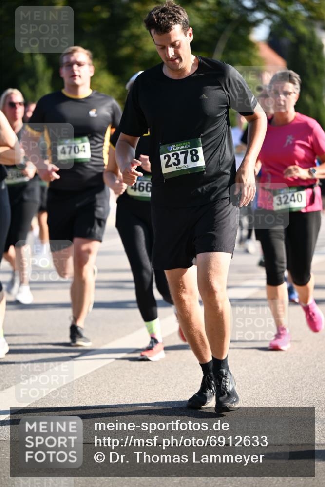 01.09.2024 - BARMER Alsterlauf Dr. Thomas Lammeyer http://msf.ph/oto/6912633 01.09.2024 09:46:20 Laufen 4704, 466, 35, 2378, 3240 meine-sportfotos.de