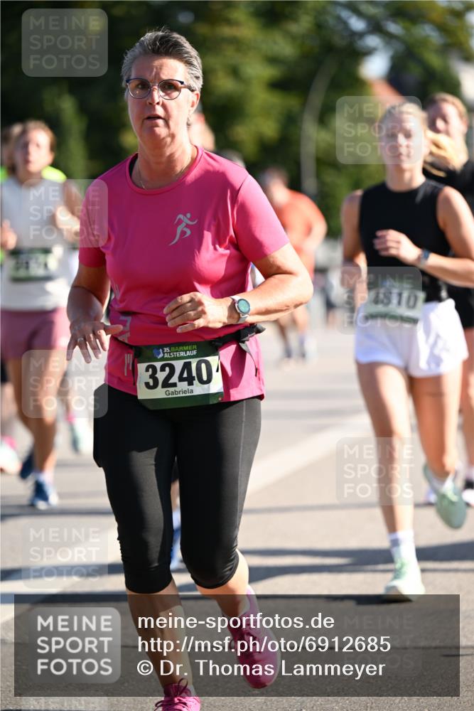 01.09.2024 - BARMER Alsterlauf Dr. Thomas Lammeyer http://msf.ph/oto/6912685 01.09.2024 09:46:22 Laufen 35, 3240, 4810 meine-sportfotos.de