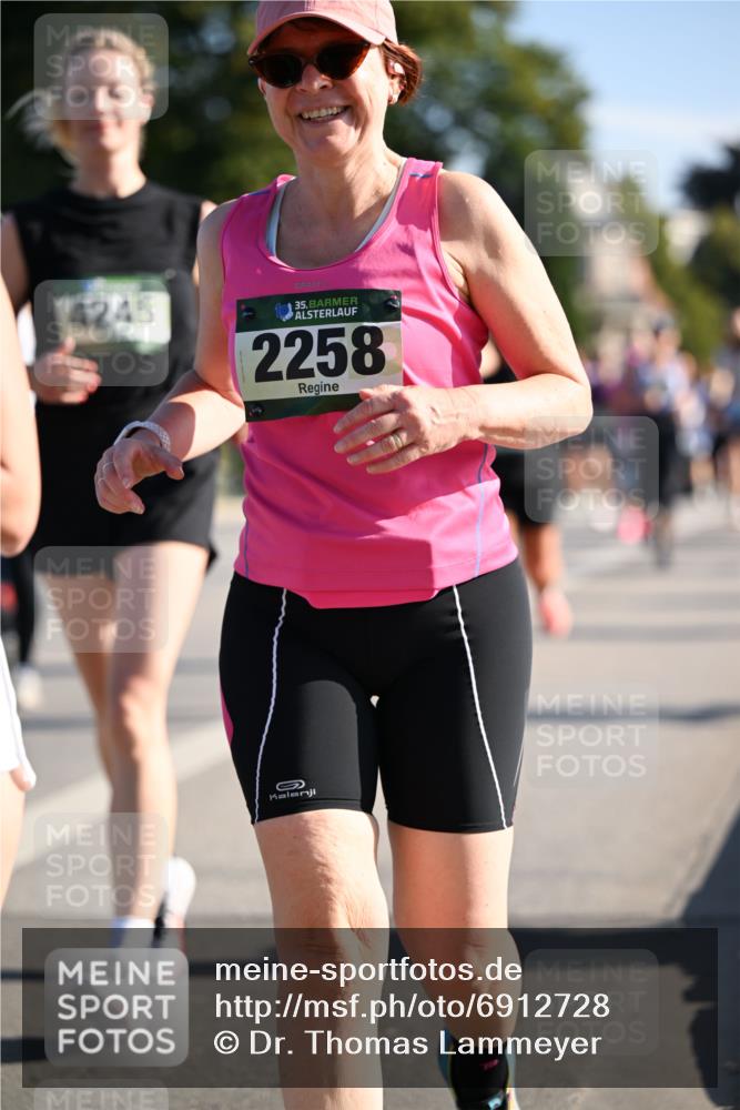 01.09.2024 - BARMER Alsterlauf Dr. Thomas Lammeyer http://msf.ph/oto/6912728 01.09.2024 09:46:24 Laufen 4245, 35, 2258, 6 meine-sportfotos.de