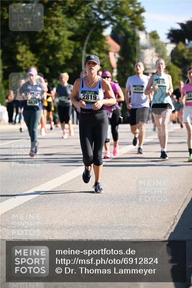 01.09.2024 - BARMER Alsterlauf Dr. Thomas Lammeyer http://msf.ph/oto/6912824 01.09.2024 09:46:29 Laufen 4639, 2819, 3819, 38 meine-sportfotos.de
