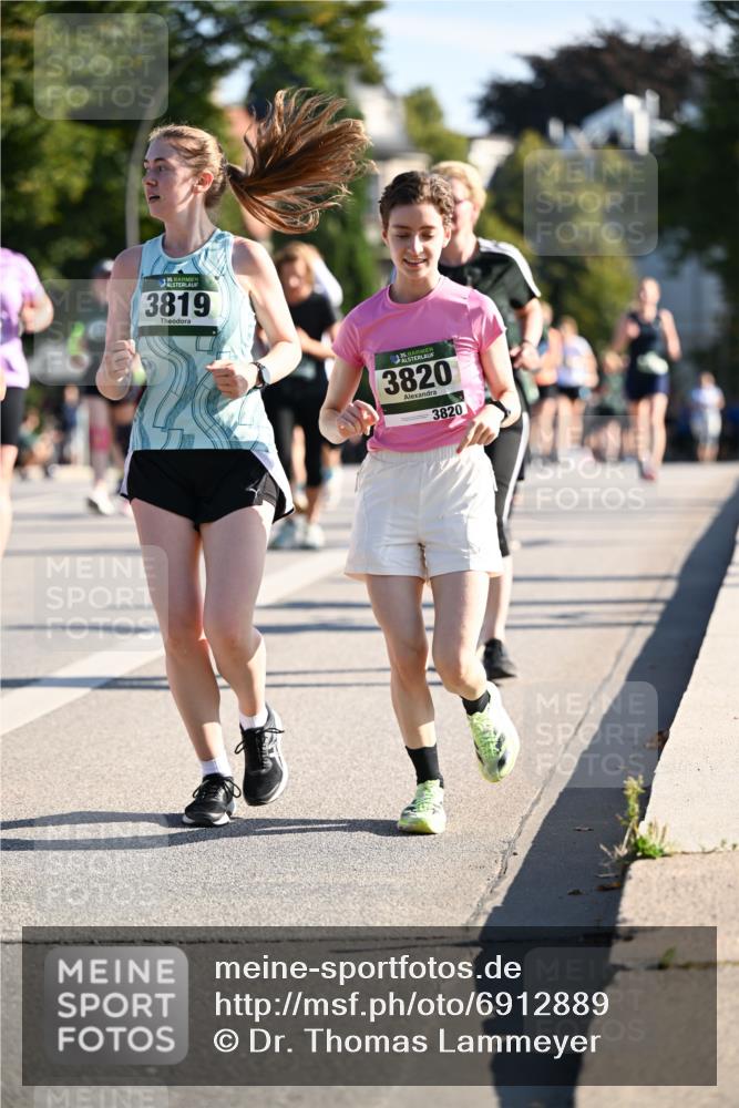 01.09.2024 - BARMER Alsterlauf Dr. Thomas Lammeyer http://msf.ph/oto/6912889 01.09.2024 09:46:32 Laufen 35, 3819, 35, 3820, 3820 meine-sportfotos.de