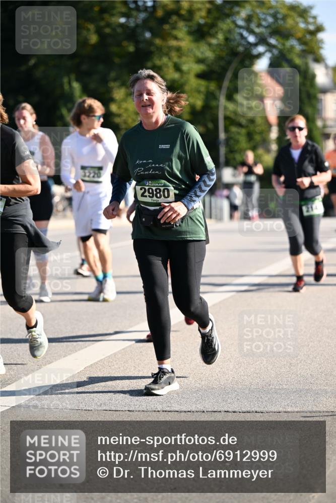 01.09.2024 - BARMER Alsterlauf Dr. Thomas Lammeyer http://msf.ph/oto/6912999 01.09.2024 09:46:37 Laufen 35, 35, 2980 meine-sportfotos.de
