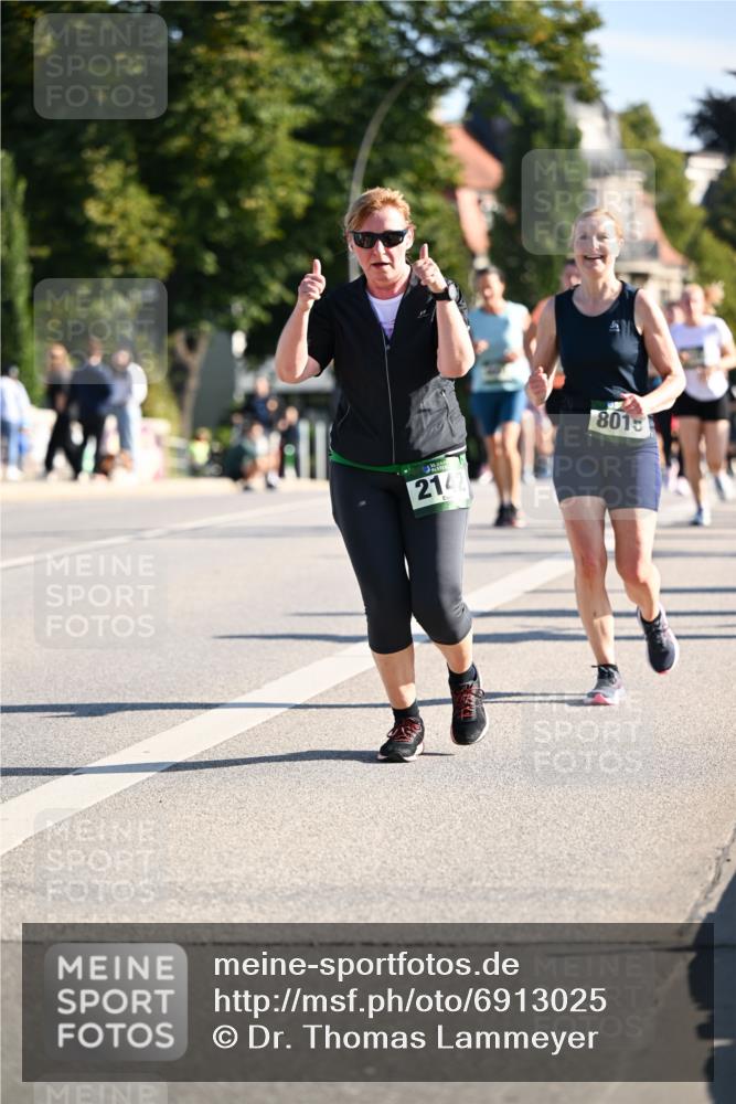 01.09.2024 - BARMER Alsterlauf Dr. Thomas Lammeyer http://msf.ph/oto/6913025 01.09.2024 09:46:39 Laufen 2142, 8015 meine-sportfotos.de