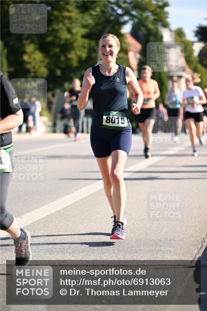 01.09.2024 - BARMER Alsterlauf Dr. Thomas Lammeyer http://msf.ph/oto/6913063 01.09.2024 09:46:40 Laufen 8015 meine-sportfotos.de