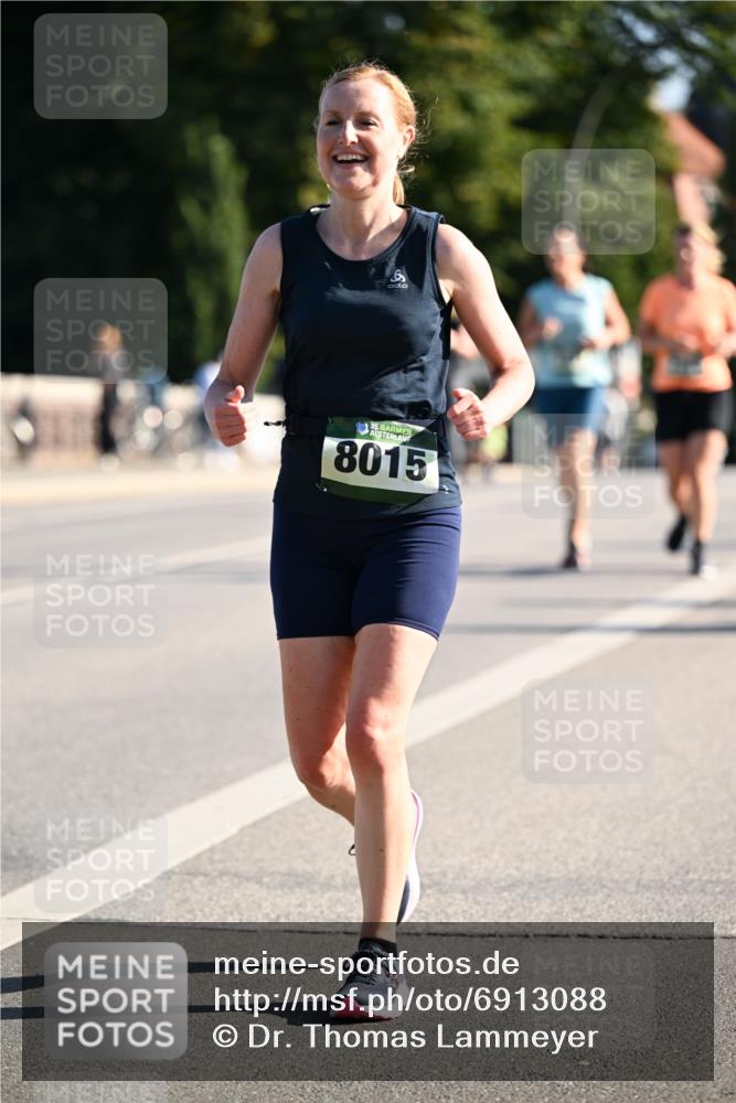 01.09.2024 - BARMER Alsterlauf Dr. Thomas Lammeyer http://msf.ph/oto/6913088 01.09.2024 09:46:41 Laufen 8015 meine-sportfotos.de