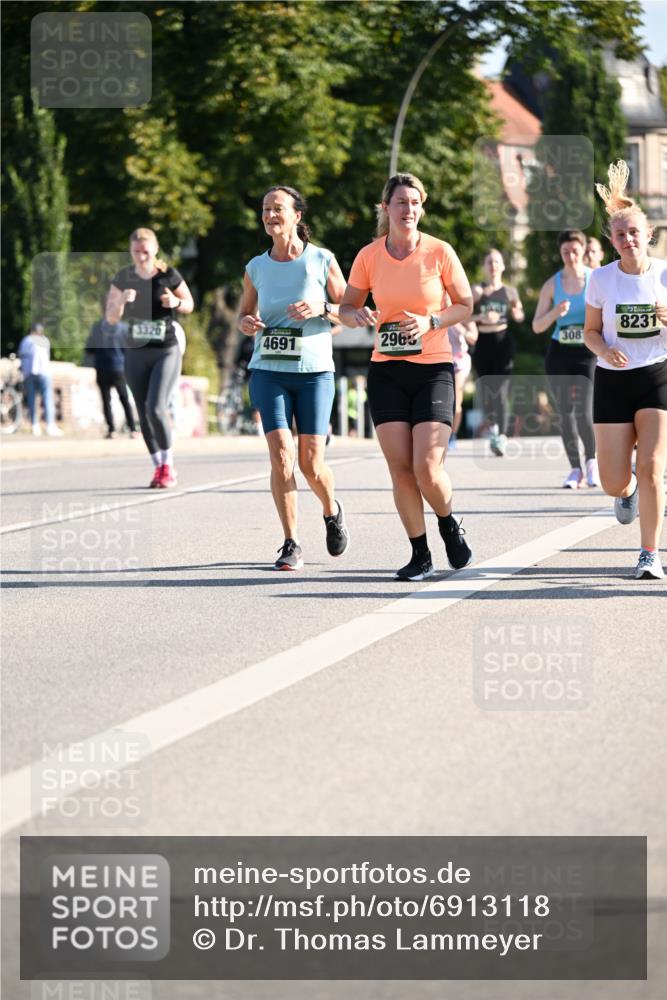 01.09.2024 - BARMER Alsterlauf Dr. Thomas Lammeyer http://msf.ph/oto/6913118 01.09.2024 09:46:42 Laufen 4691, 2965, 308, 8231 meine-sportfotos.de
