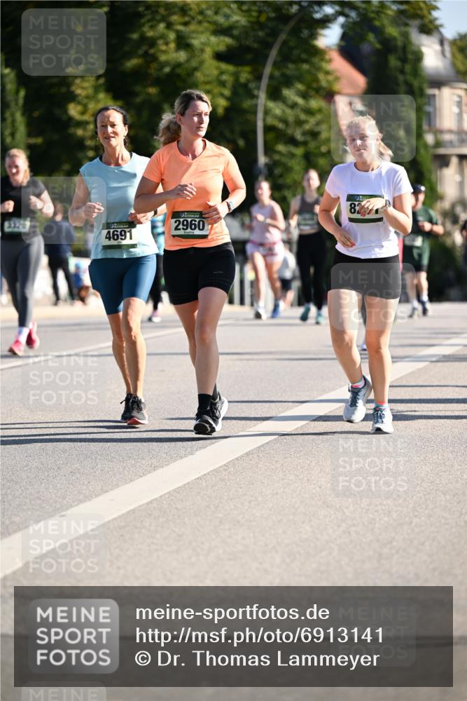 01.09.2024 - BARMER Alsterlauf Dr. Thomas Lammeyer http://msf.ph/oto/6913141 01.09.2024 09:46:43 Laufen 4691, 2960, 826 meine-sportfotos.de