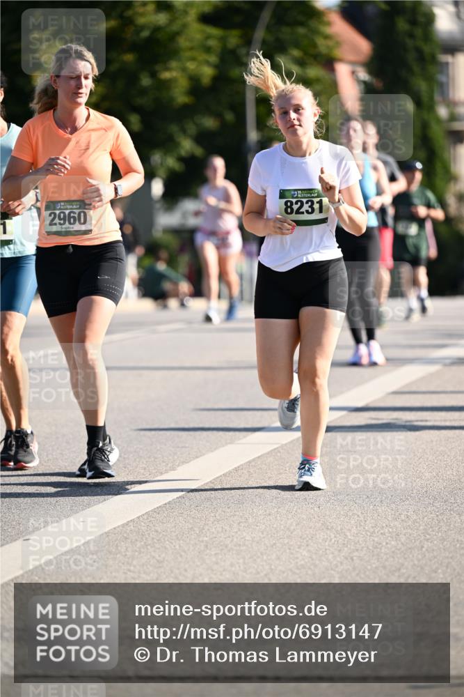 01.09.2024 - BARMER Alsterlauf Dr. Thomas Lammeyer http://msf.ph/oto/6913147 01.09.2024 09:46:44 Laufen 1, 2960, 35, 8231 meine-sportfotos.de