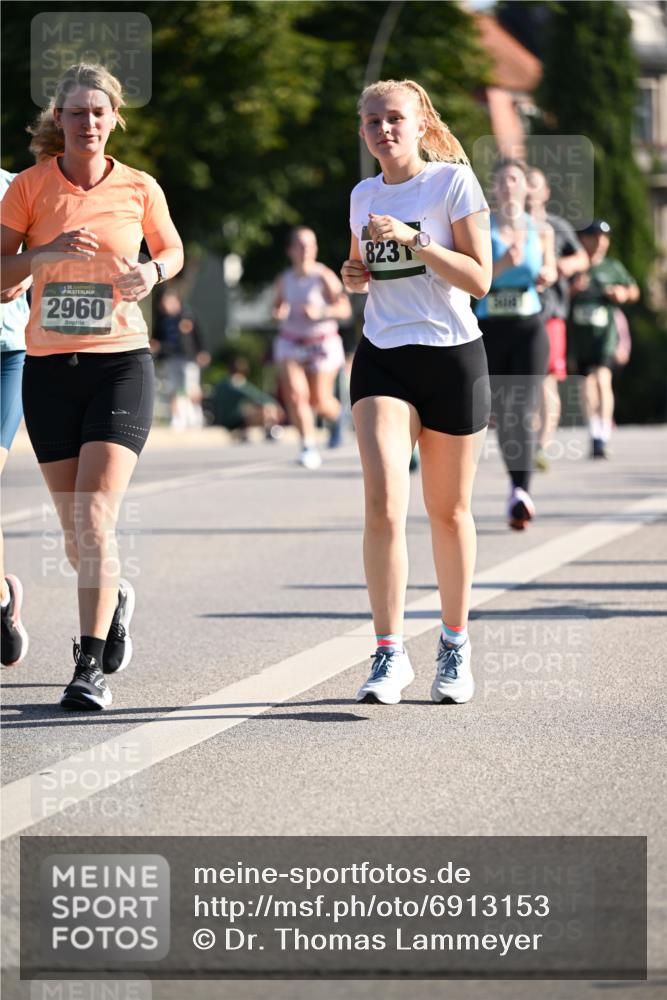 01.09.2024 - BARMER Alsterlauf Dr. Thomas Lammeyer http://msf.ph/oto/6913153 01.09.2024 09:46:44 Laufen 135, 2960, 8231 meine-sportfotos.de