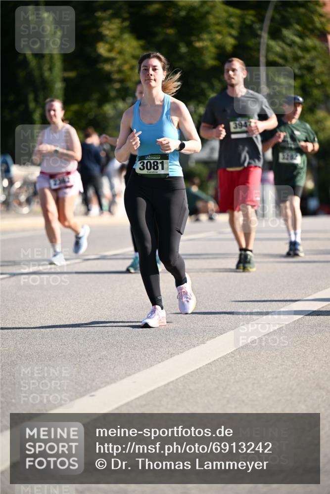 01.09.2024 - BARMER Alsterlauf Dr. Thomas Lammeyer http://msf.ph/oto/6913242 01.09.2024 09:46:47 Laufen 3081, 394 meine-sportfotos.de