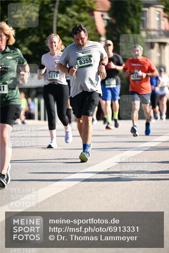 01.09.2024 - BARMER Alsterlauf Dr. Thomas Lammeyer http://msf.ph/oto/6913331 01.09.2024 09:46:50 Laufen 31, 5311, 8355 meine-sportfotos.de