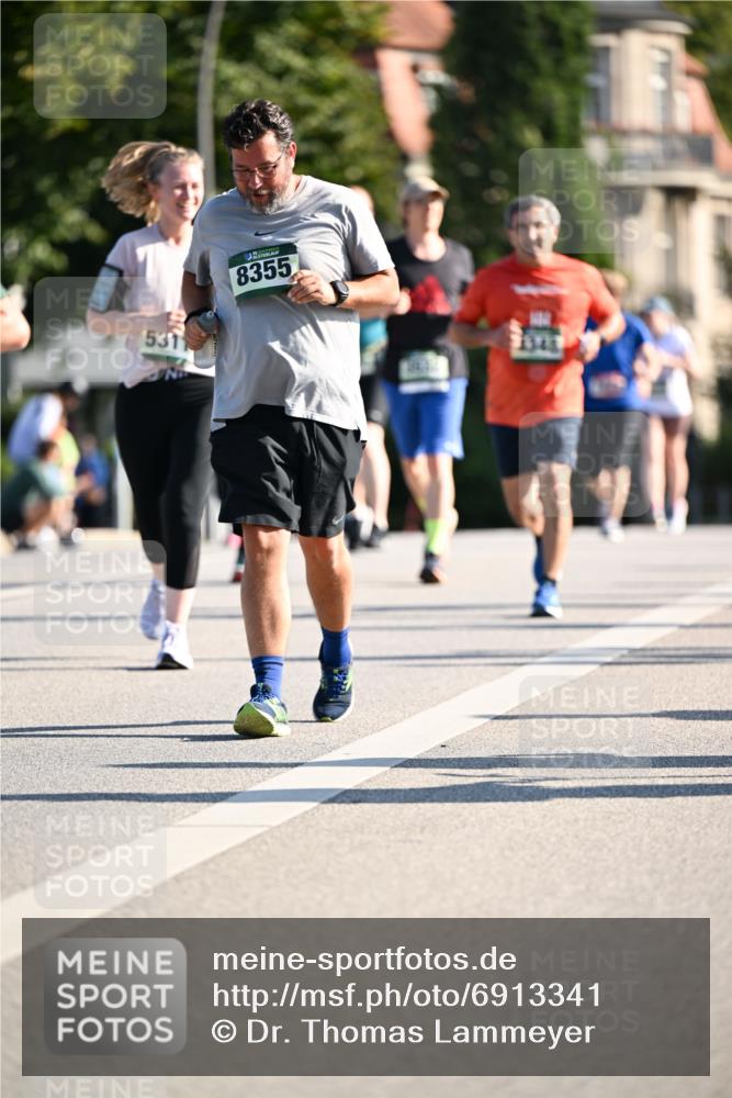 01.09.2024 - BARMER Alsterlauf Dr. Thomas Lammeyer http://msf.ph/oto/6913341 01.09.2024 09:46:51 Laufen 531, 8355 meine-sportfotos.de