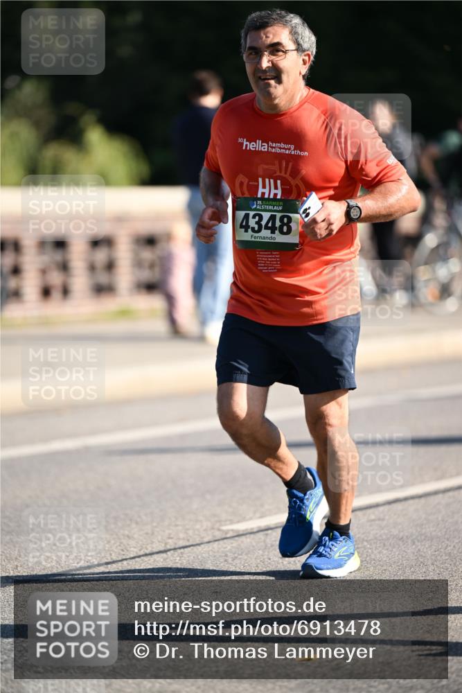 01.09.2024 - BARMER Alsterlauf Dr. Thomas Lammeyer http://msf.ph/oto/6913478 01.09.2024 09:46:55 Laufen 30, 35, 4348, 424 meine-sportfotos.de