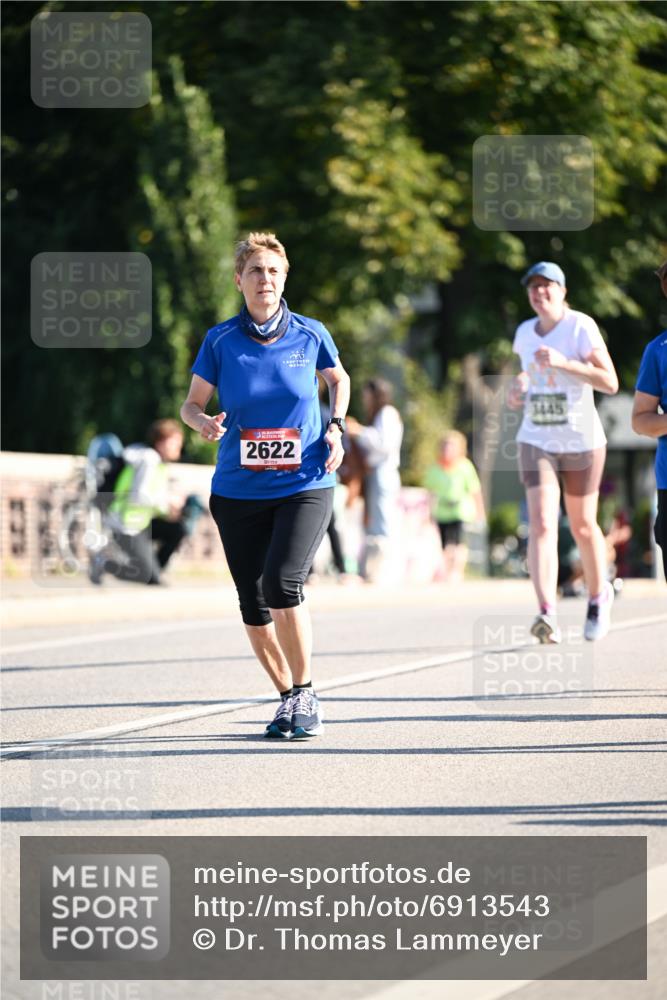 01.09.2024 - BARMER Alsterlauf Dr. Thomas Lammeyer http://msf.ph/oto/6913543 01.09.2024 09:46:59 Laufen 35, 2622, 3445 meine-sportfotos.de