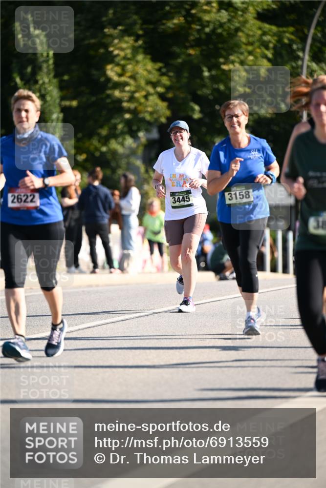 01.09.2024 - BARMER Alsterlauf Dr. Thomas Lammeyer http://msf.ph/oto/6913559 01.09.2024 09:46:59 Laufen 2622, 3445, 3158, 38 meine-sportfotos.de