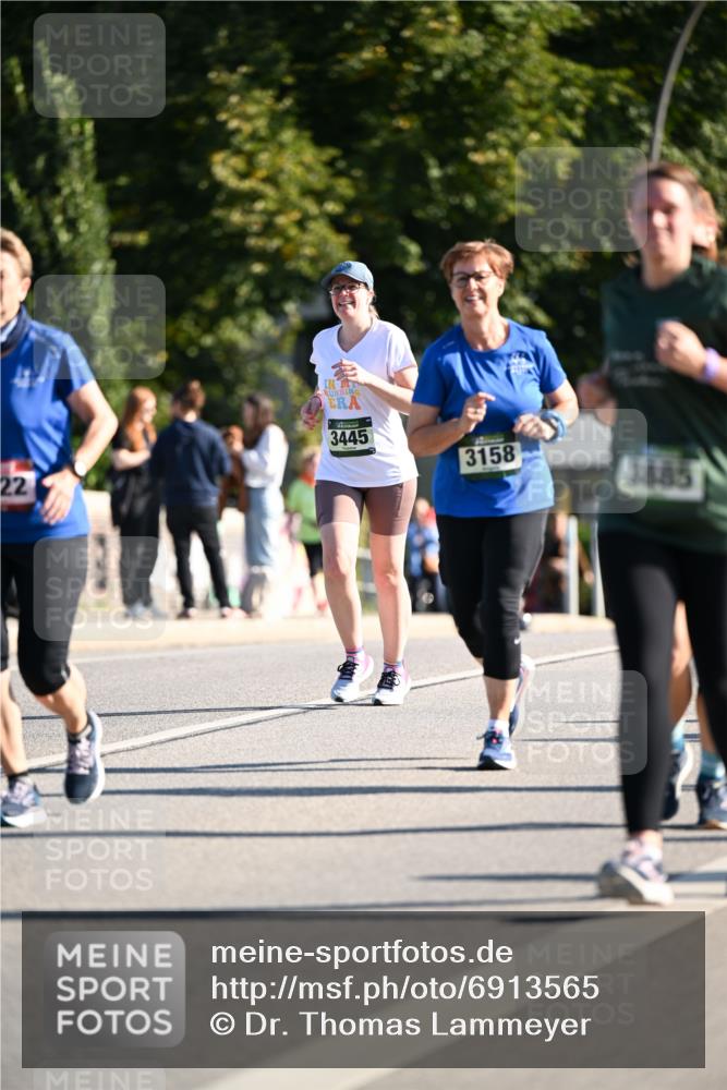 01.09.2024 - BARMER Alsterlauf Dr. Thomas Lammeyer http://msf.ph/oto/6913565 01.09.2024 09:46:59 Laufen 22, 3445, 3158, 3885 meine-sportfotos.de