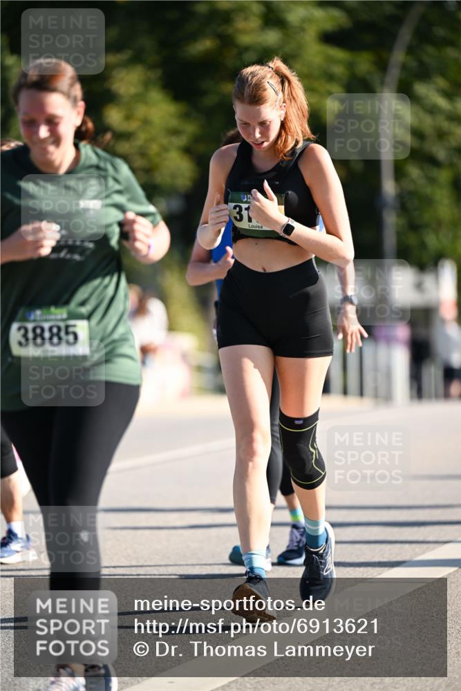 01.09.2024 - BARMER Alsterlauf Dr. Thomas Lammeyer http://msf.ph/oto/6913621 01.09.2024 09:47:01 Laufen 3885, 31 meine-sportfotos.de