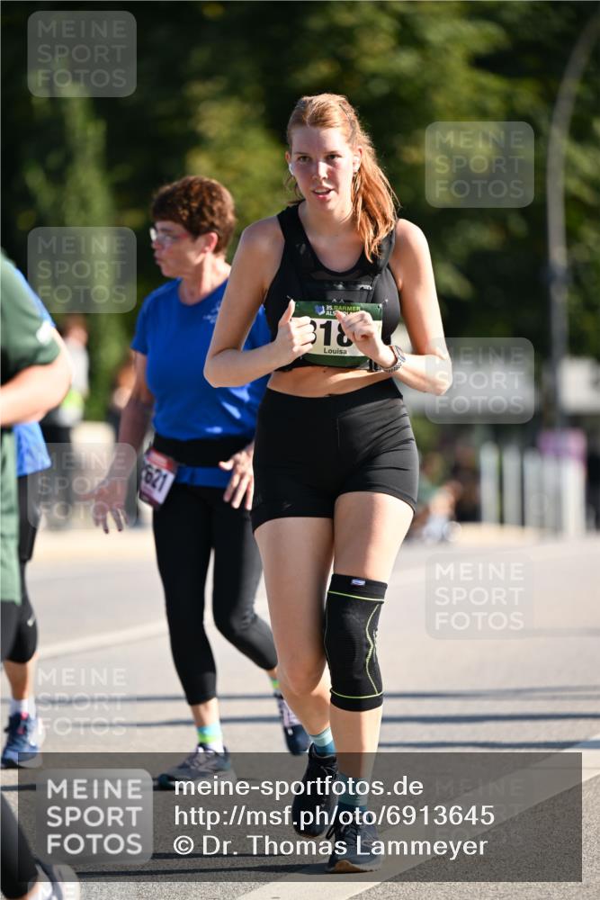 01.09.2024 - BARMER Alsterlauf Dr. Thomas Lammeyer http://msf.ph/oto/6913645 01.09.2024 09:47:02 Laufen 621, 35, 318 meine-sportfotos.de