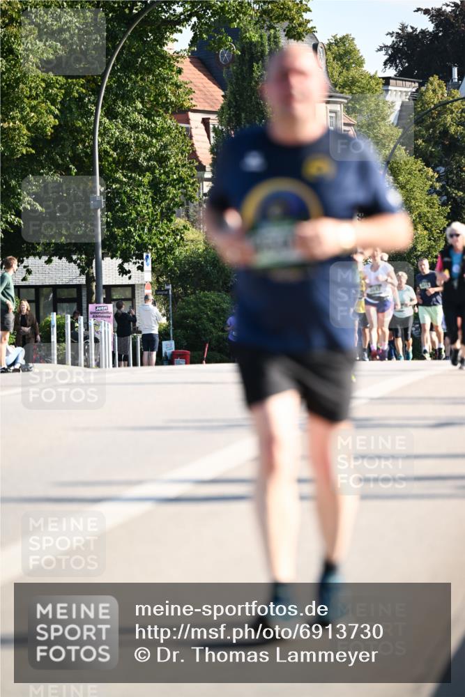 01.09.2024 - BARMER Alsterlauf Dr. Thomas Lammeyer http://msf.ph/oto/6913730 01.09.2024 09:47:05 Laufen  meine-sportfotos.de