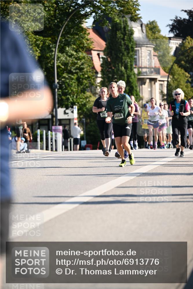 01.09.2024 - BARMER Alsterlauf Dr. Thomas Lammeyer http://msf.ph/oto/6913776 01.09.2024 09:47:07 Laufen 393, 2468, 2687, 3612, 357 meine-sportfotos.de