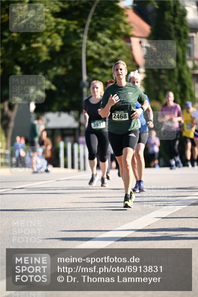 01.09.2024 - BARMER Alsterlauf Dr. Thomas Lammeyer http://msf.ph/oto/6913831 01.09.2024 09:47:09 Laufen 3937, 2468 meine-sportfotos.de