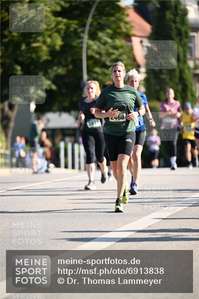 01.09.2024 - BARMER Alsterlauf Dr. Thomas Lammeyer http://msf.ph/oto/6913838 01.09.2024 09:47:09 Laufen 3937, 468 meine-sportfotos.de