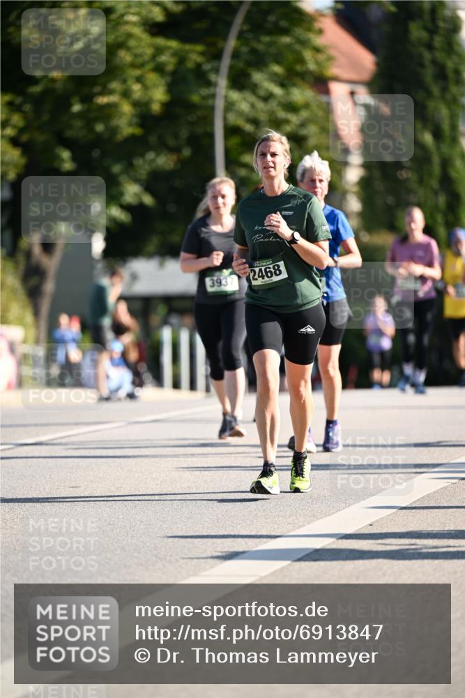 01.09.2024 - BARMER Alsterlauf Dr. Thomas Lammeyer http://msf.ph/oto/6913847 01.09.2024 09:47:09 Laufen 3937, 2468 meine-sportfotos.de