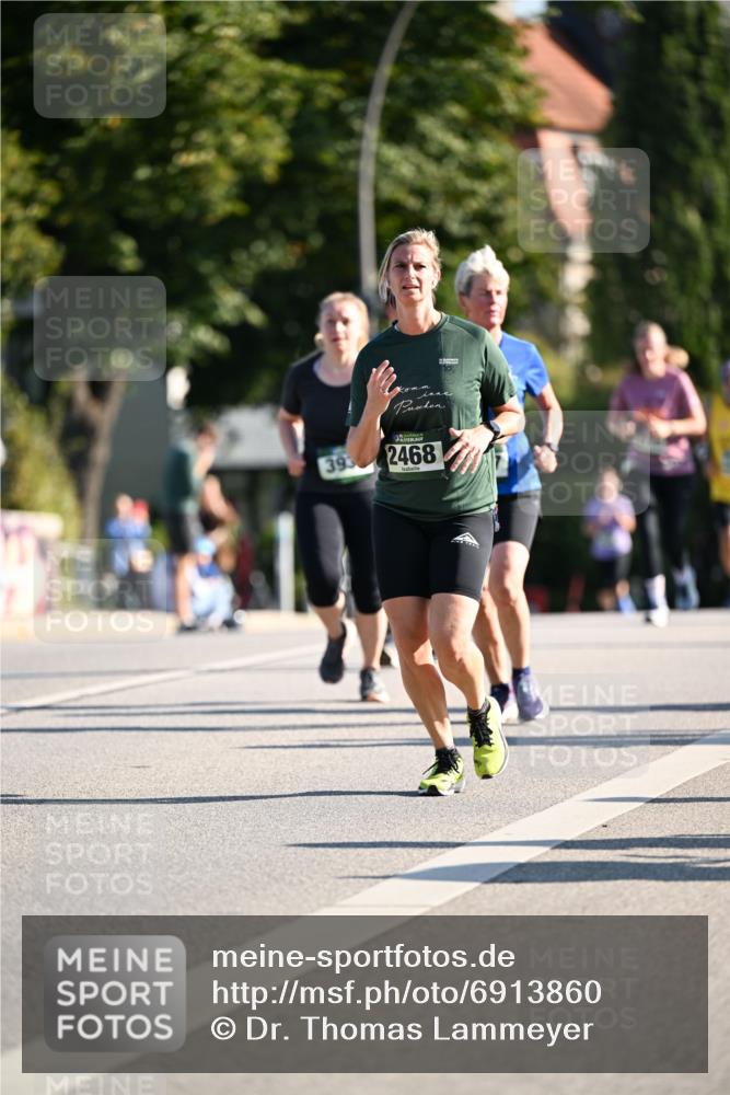01.09.2024 - BARMER Alsterlauf Dr. Thomas Lammeyer http://msf.ph/oto/6913860 01.09.2024 09:47:09 Laufen 393, 2468 meine-sportfotos.de