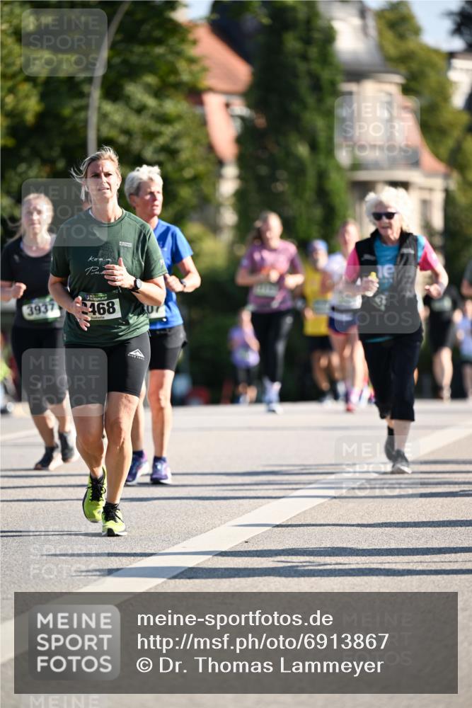 01.09.2024 - BARMER Alsterlauf Dr. Thomas Lammeyer http://msf.ph/oto/6913867 01.09.2024 09:47:10 Laufen 3937, 2468 meine-sportfotos.de