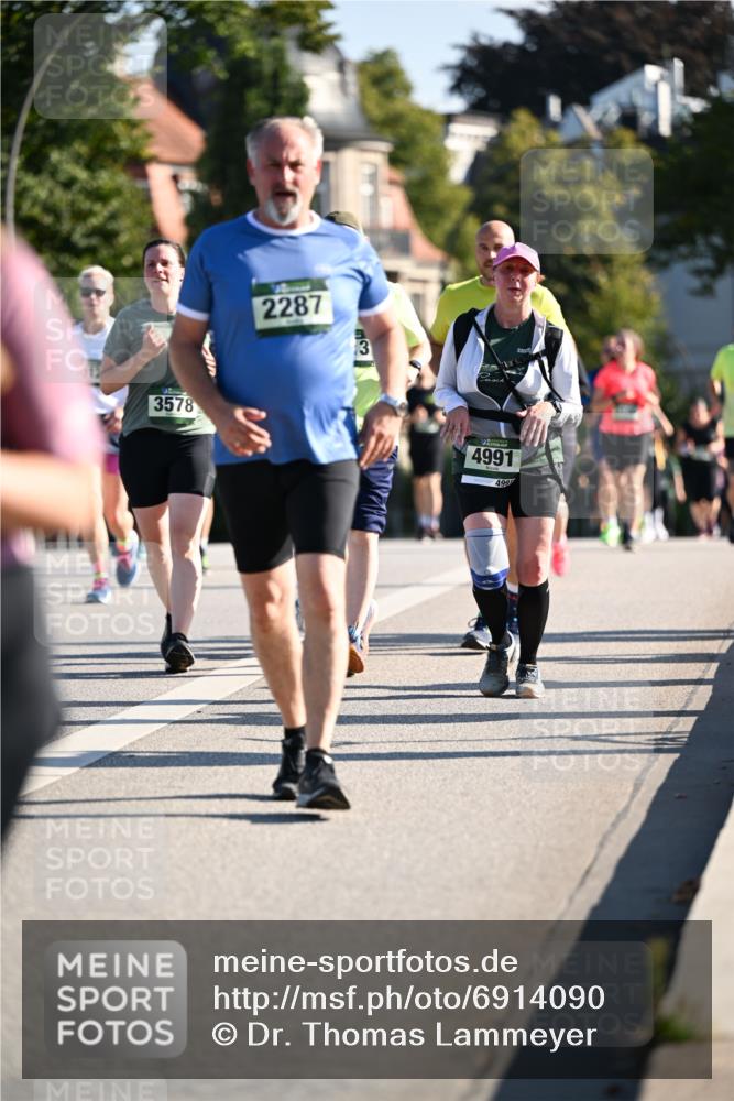 01.09.2024 - BARMER Alsterlauf Dr. Thomas Lammeyer http://msf.ph/oto/6914090 01.09.2024 09:47:17 Laufen 3578, 2287, 4991, 499 meine-sportfotos.de