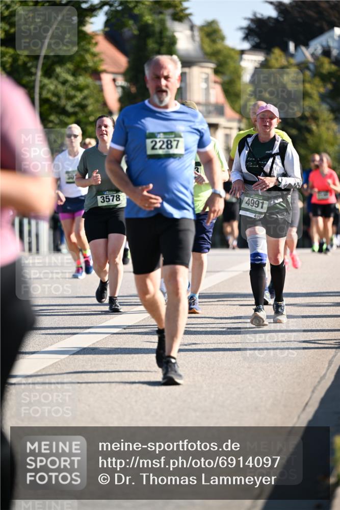 01.09.2024 - BARMER Alsterlauf Dr. Thomas Lammeyer http://msf.ph/oto/6914097 01.09.2024 09:47:17 Laufen 3578, 2287, 4991, 4991 meine-sportfotos.de