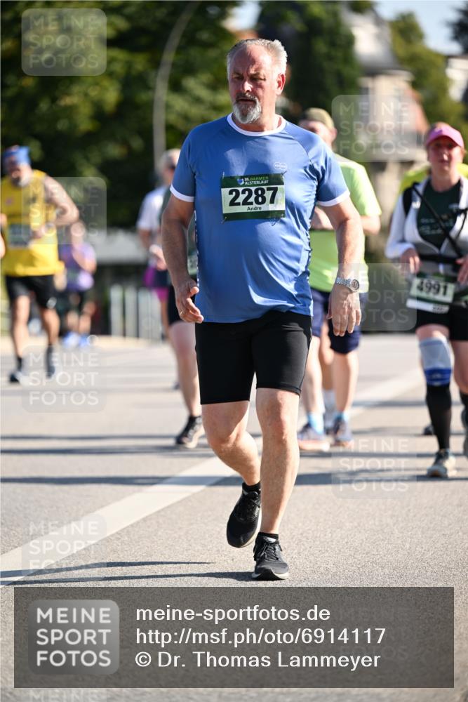 01.09.2024 - BARMER Alsterlauf Dr. Thomas Lammeyer http://msf.ph/oto/6914117 01.09.2024 09:47:18 Laufen 35, 2287, 4991 meine-sportfotos.de