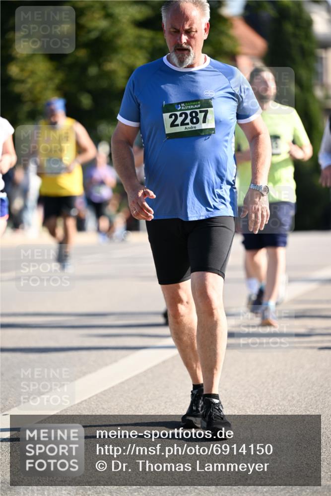 01.09.2024 - BARMER Alsterlauf Dr. Thomas Lammeyer http://msf.ph/oto/6914150 01.09.2024 09:47:19 Laufen 35, 2287 meine-sportfotos.de