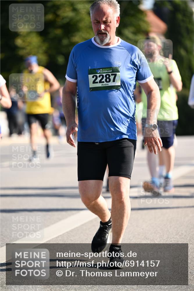 01.09.2024 - BARMER Alsterlauf Dr. Thomas Lammeyer http://msf.ph/oto/6914157 01.09.2024 09:47:19 Laufen 35, 1, 2287 meine-sportfotos.de