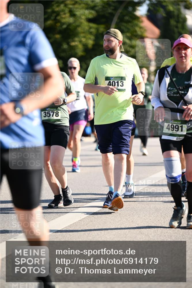 01.09.2024 - BARMER Alsterlauf Dr. Thomas Lammeyer http://msf.ph/oto/6914179 01.09.2024 09:47:20 Laufen 3578, 35, 4013, 4991, 499 meine-sportfotos.de