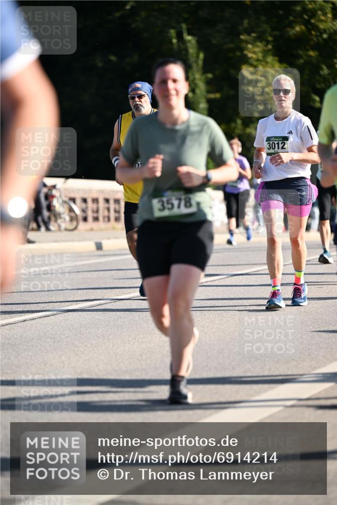 01.09.2024 - BARMER Alsterlauf Dr. Thomas Lammeyer http://msf.ph/oto/6914214 01.09.2024 09:47:21 Laufen 3578, 3012 meine-sportfotos.de