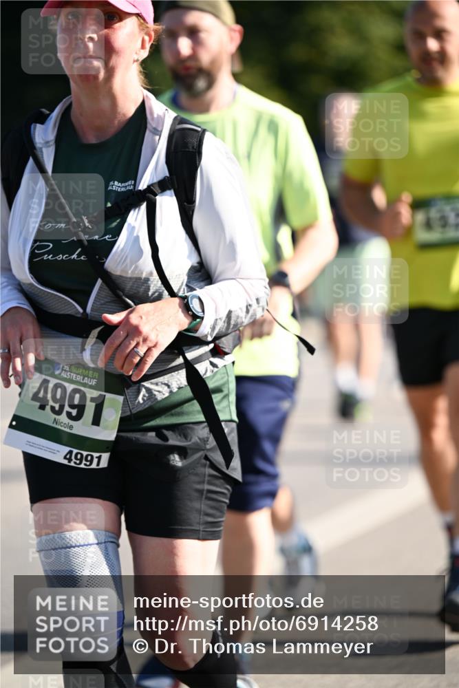 01.09.2024 - BARMER Alsterlauf Dr. Thomas Lammeyer http://msf.ph/oto/6914258 01.09.2024 09:47:22 Laufen 5, 4991, 4991 meine-sportfotos.de